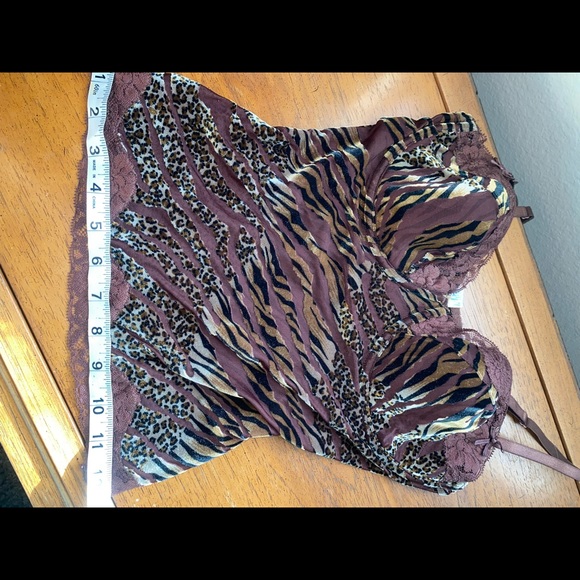 Soft Animal Print Top! - Picture 6 of 13